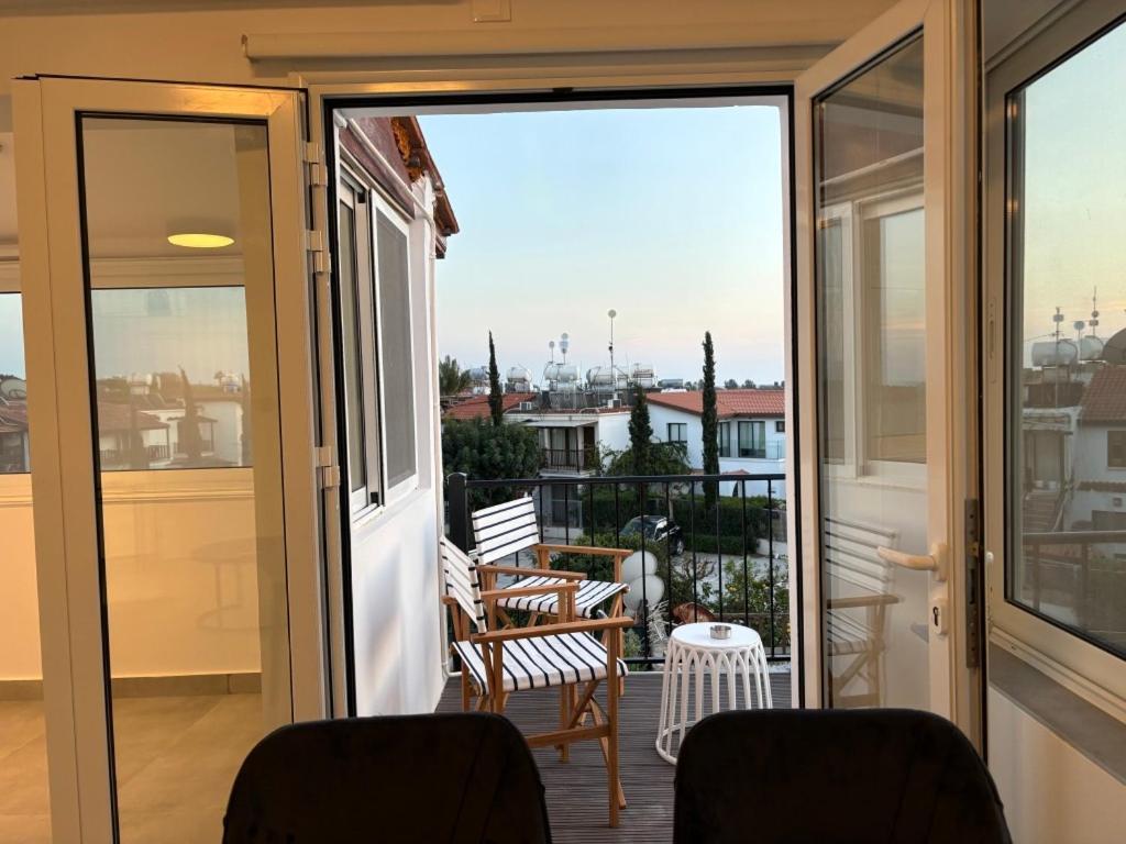 Venus Lighthouse 2B, Sea-View, Paphos Center Apartment Exterior photo